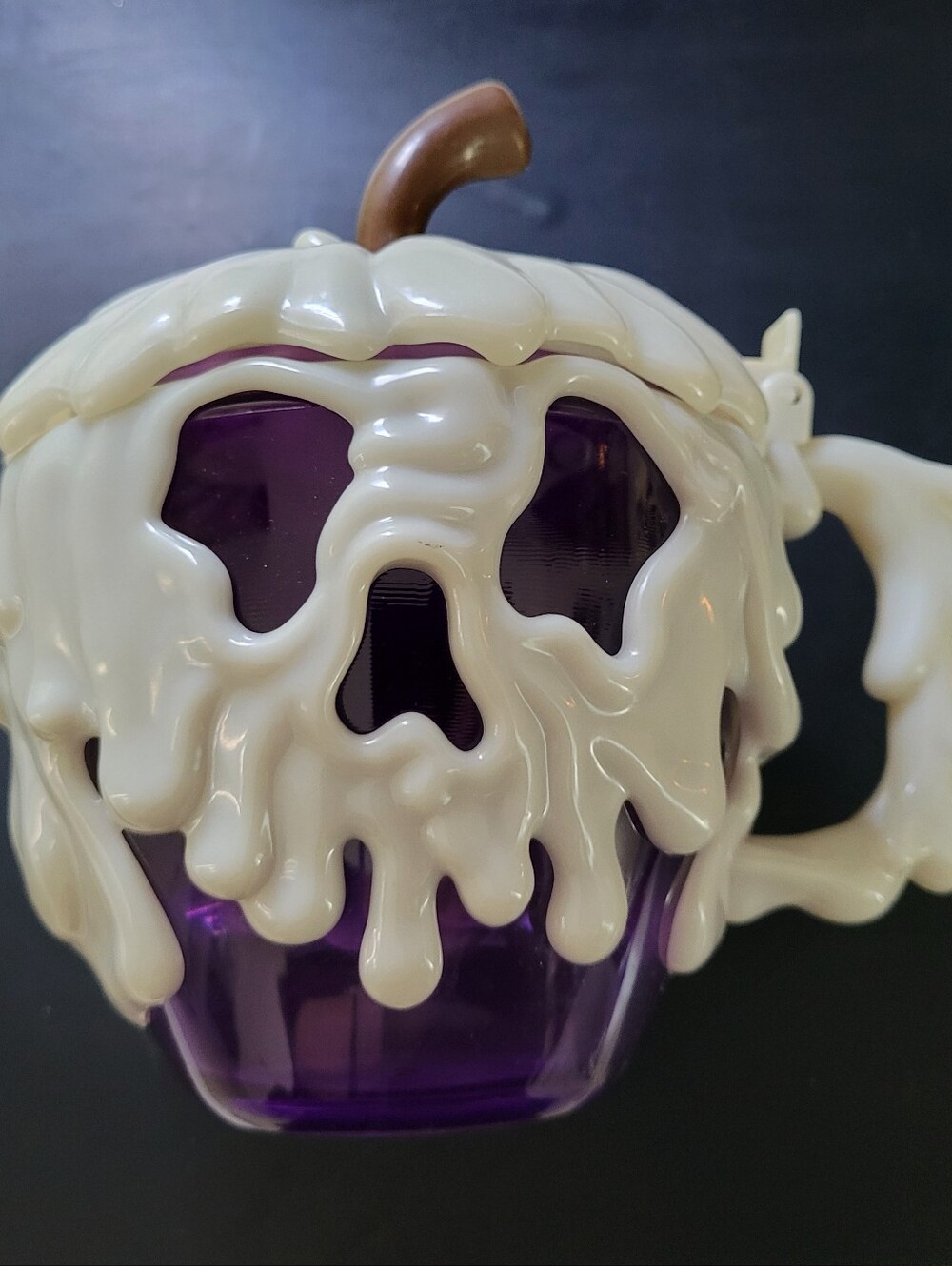 Disney Snow White Poisoned Apple Mug Stein w/Dripping White Coating